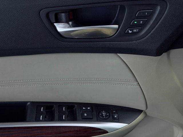 2017 Acura TLX w/Technology Package