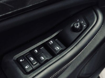 2023 Jeep Grand Cherokee Laredo 4x4