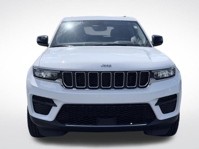 2023 Jeep Grand Cherokee Laredo 4x4