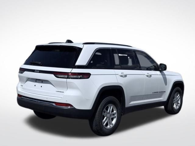 2023 Jeep Grand Cherokee Laredo 4x4