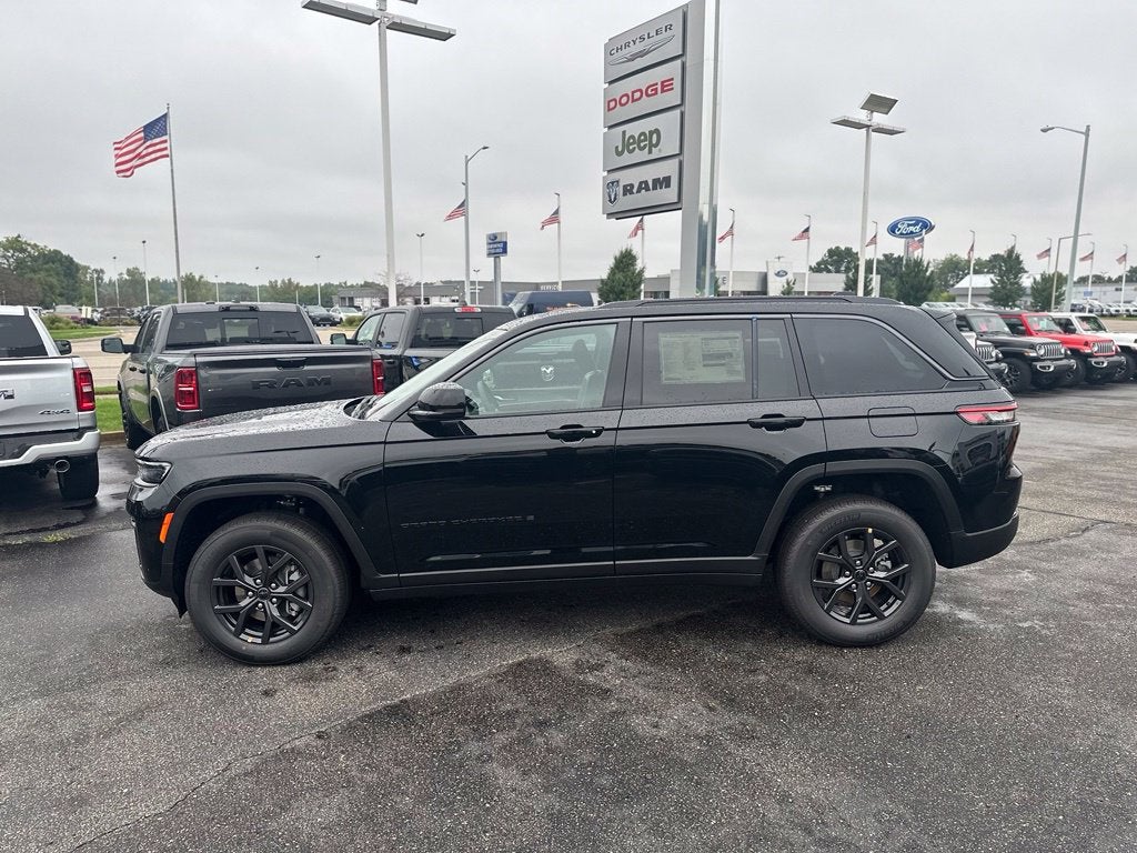 2027 Jeep Grand Cherokee Altitude