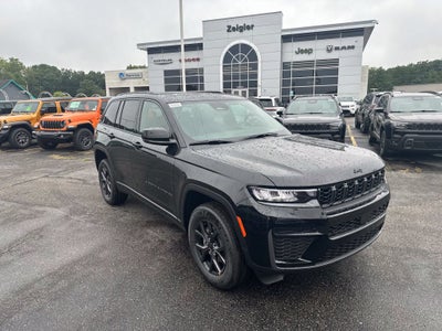 2027 Jeep Grand Cherokee Altitude