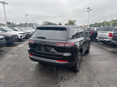 2027 Jeep Grand Cherokee Altitude