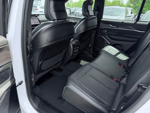 2023 Jeep Grand Cherokee Overland 4x4