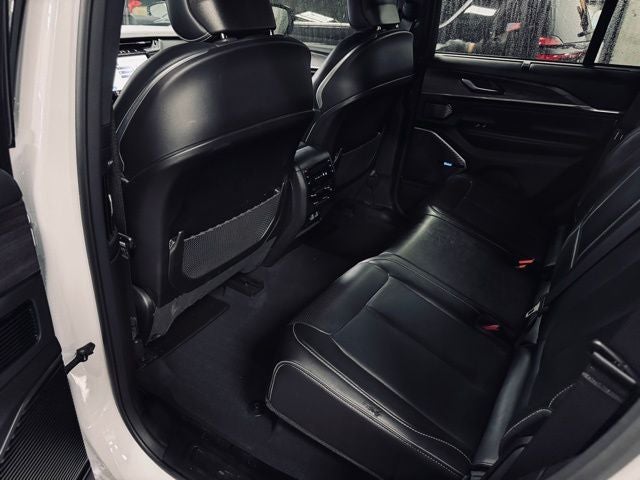 2023 Jeep Grand Cherokee Overland 4x4