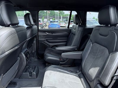2023 Jeep Grand Cherokee L Altitude 4x4