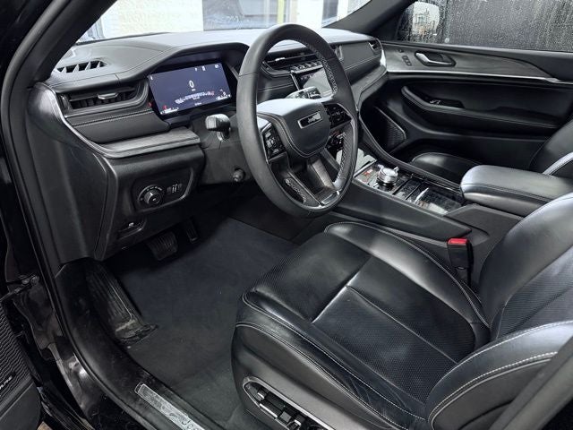 2023 Jeep Grand Cherokee L Overland 4x4