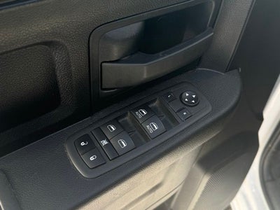 2022 RAM 1500 Classic Tradesman Crew Cab 4x4 5'7' Box