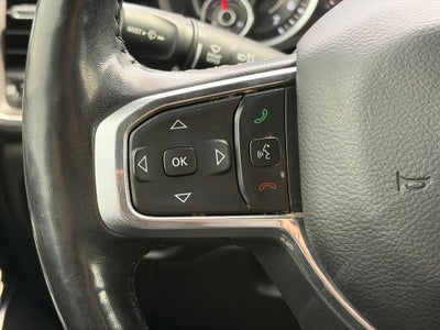 2019 RAM 1500 Laramie Crew Cab 4x4 5'7' Box