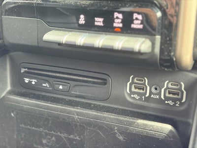 2019 RAM 1500 Laramie Crew Cab 4x4 5'7' Box