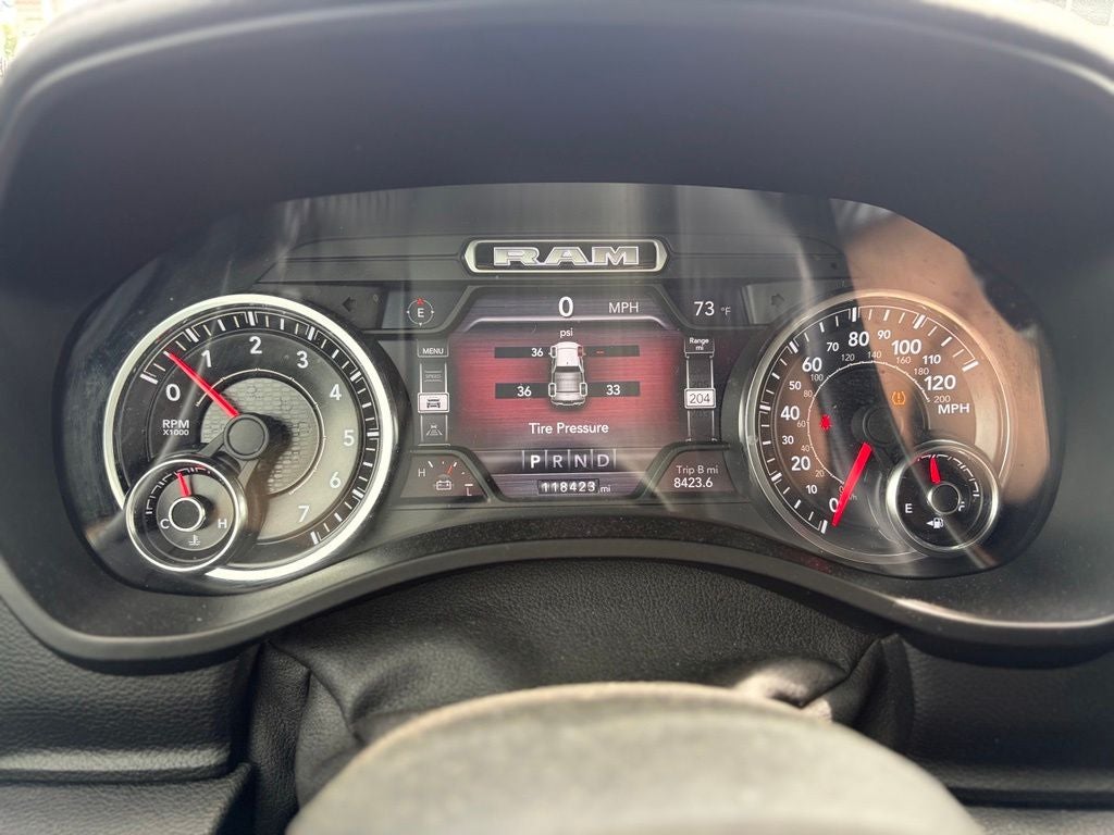2019 RAM 1500 Laramie Crew Cab 4x4 5'7' Box