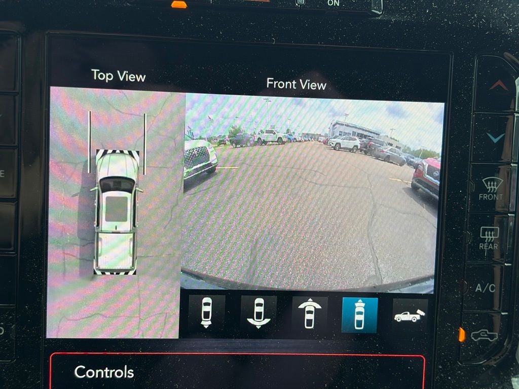 2019 RAM 1500 Laramie Crew Cab 4x4 5'7' Box