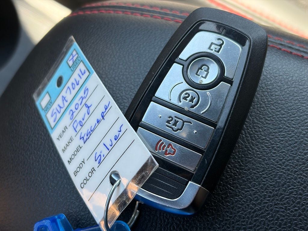 2025 Ford Escape ST-Line