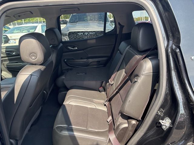 2023 GMC Acadia AWD SLT