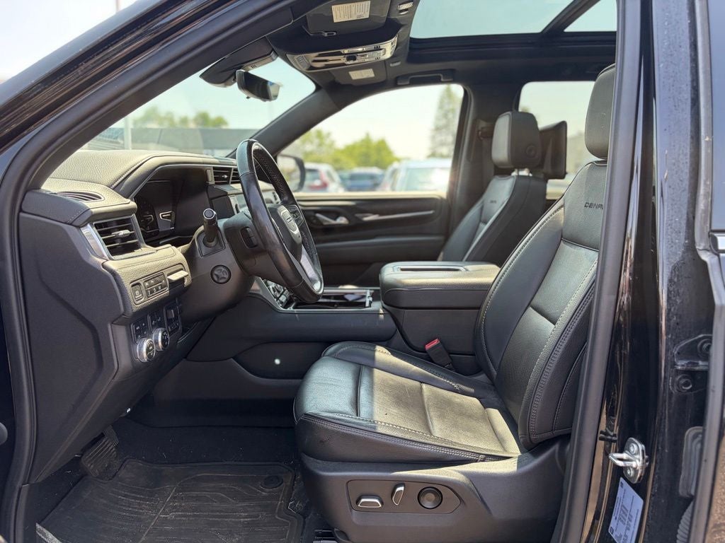 2022 GMC Yukon 4WD Denali