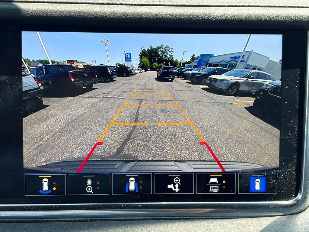 2022 GMC Yukon 4WD Denali