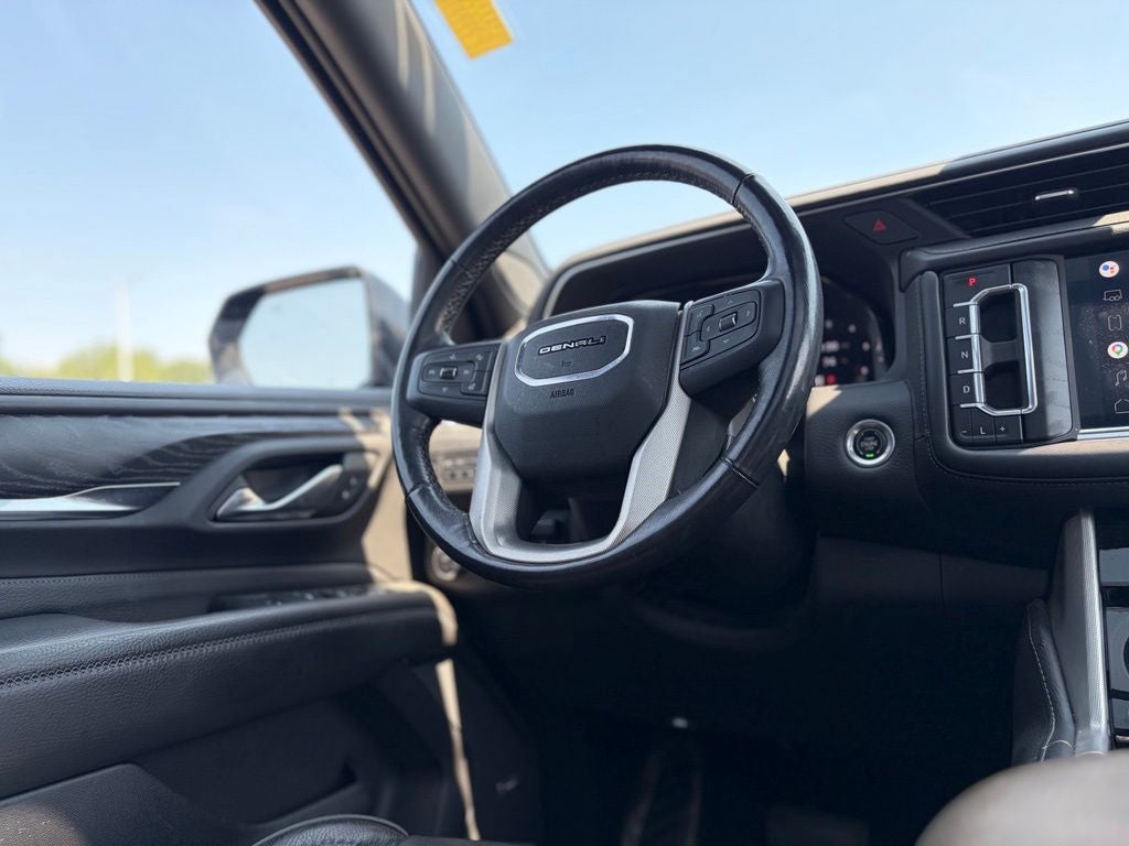 2022 GMC Yukon 4WD Denali