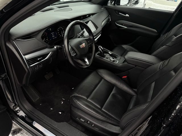 2023 Cadillac XT4 AWD Premium Luxury