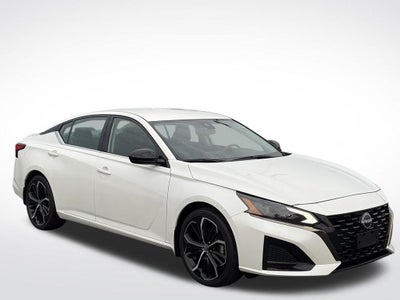 2023 Nissan Altima SR FWD