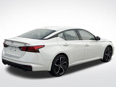 2023 Nissan Altima SR FWD