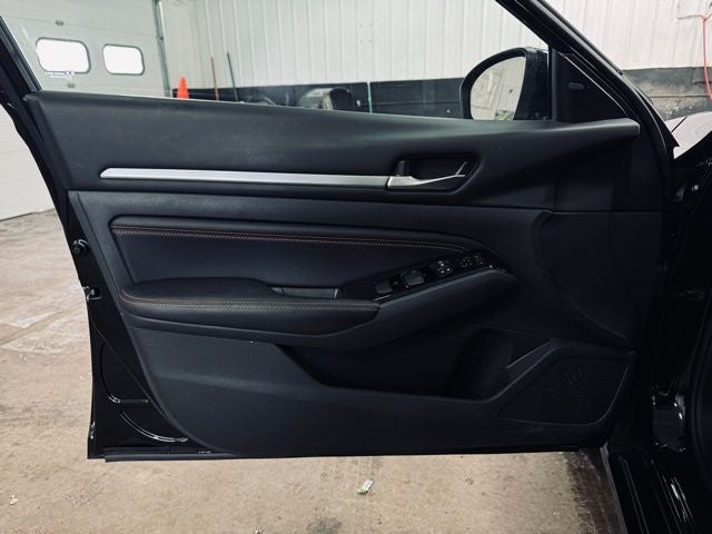 2023 Nissan Altima SR Intelligent AWD