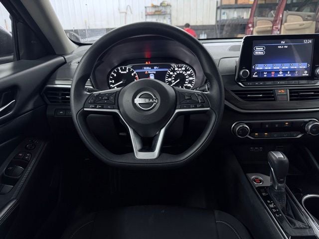 2024 Nissan Altima SV FWD