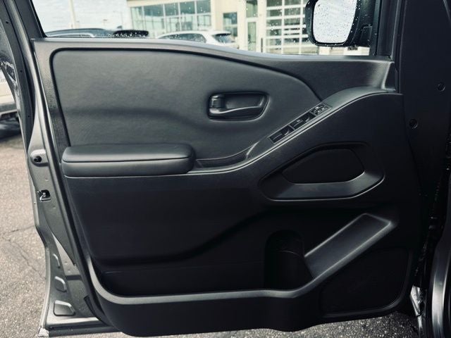 2024 Nissan Frontier Crew Cab S 4x4