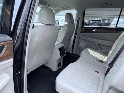 2025 Volkswagen Atlas 2.0T SE w/Technology