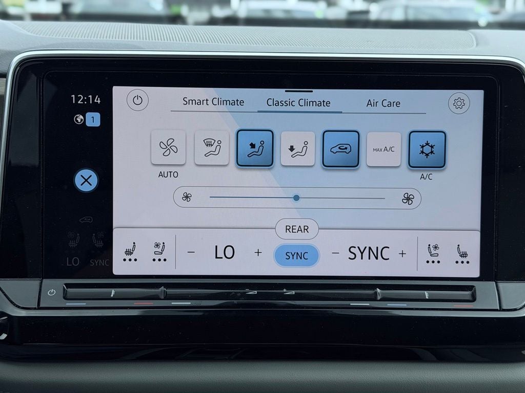 2025 Volkswagen Atlas 2.0T SE w/Technology