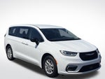2024 Chrysler Pacifica Touring L * Certified Pre-Owned *