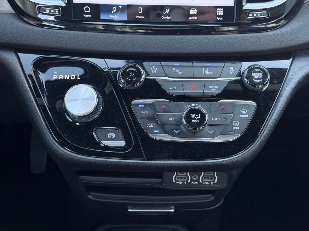 2025 Chrysler Pacifica Select * Certified Pre-Owned *
