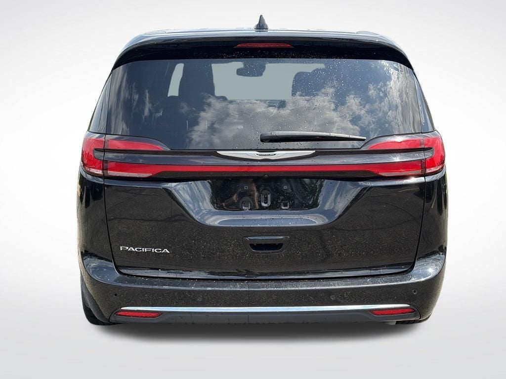 2025 Chrysler Pacifica Select * Certified Pre-Owned *