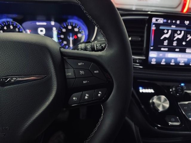 2025 Chrysler Pacifica Limited