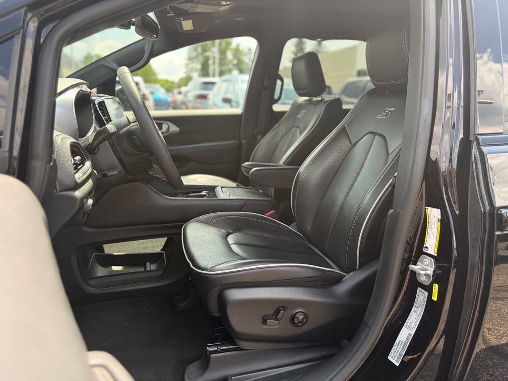 2025 Chrysler Pacifica Limited
