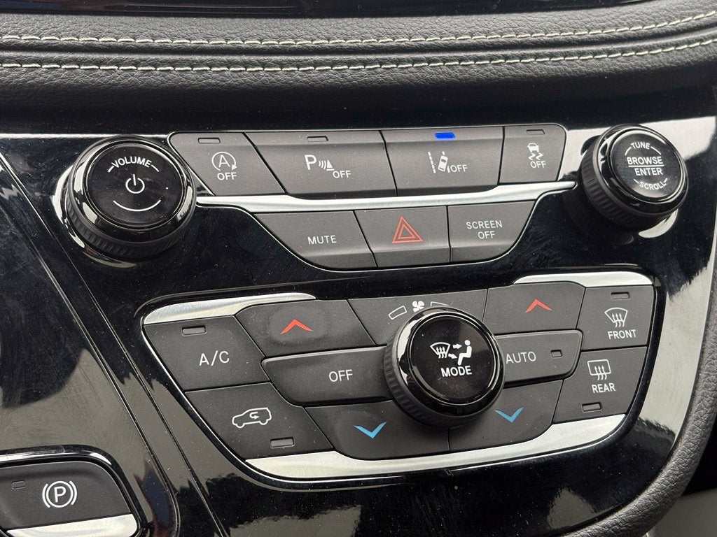 2025 Chrysler Pacifica Limited