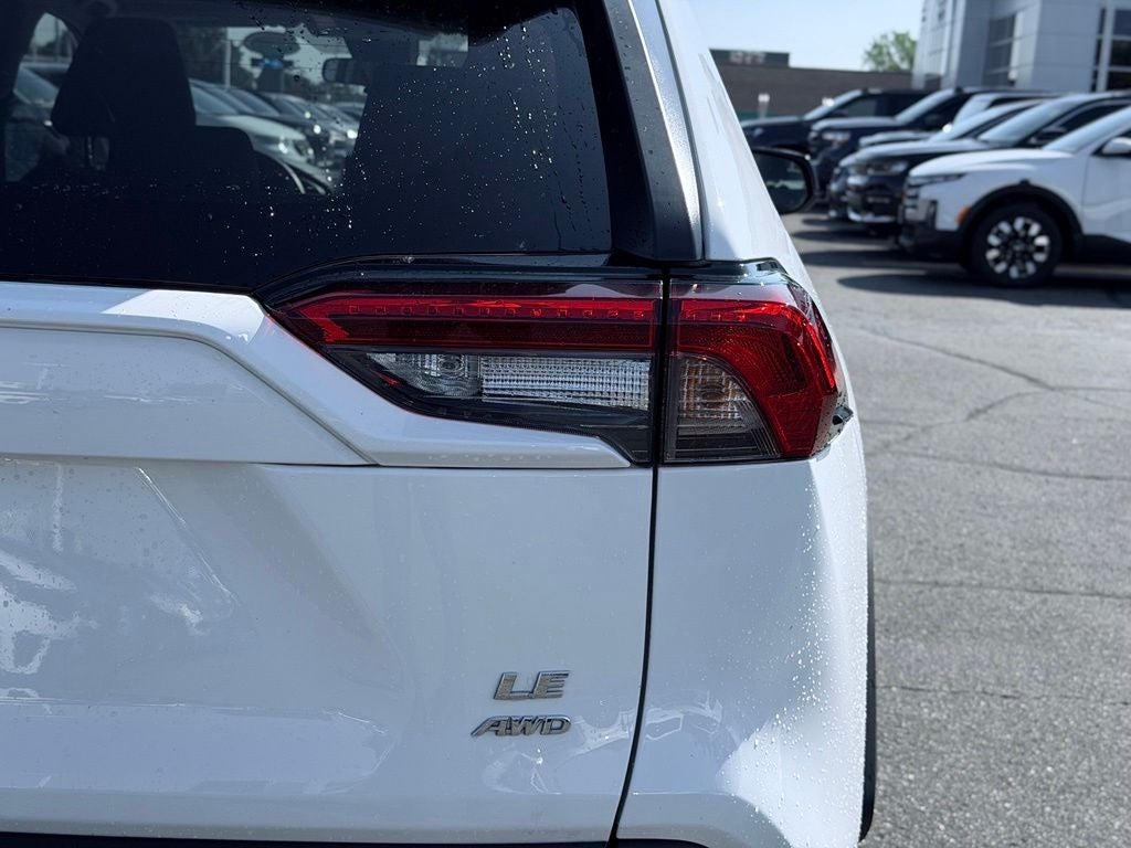 2025 Toyota RAV4 LE