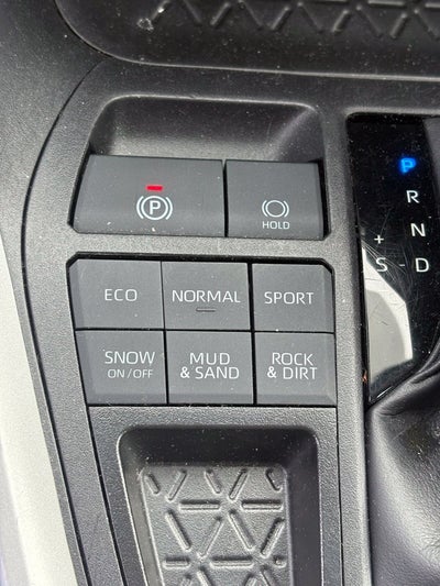 2025 Toyota RAV4 LE