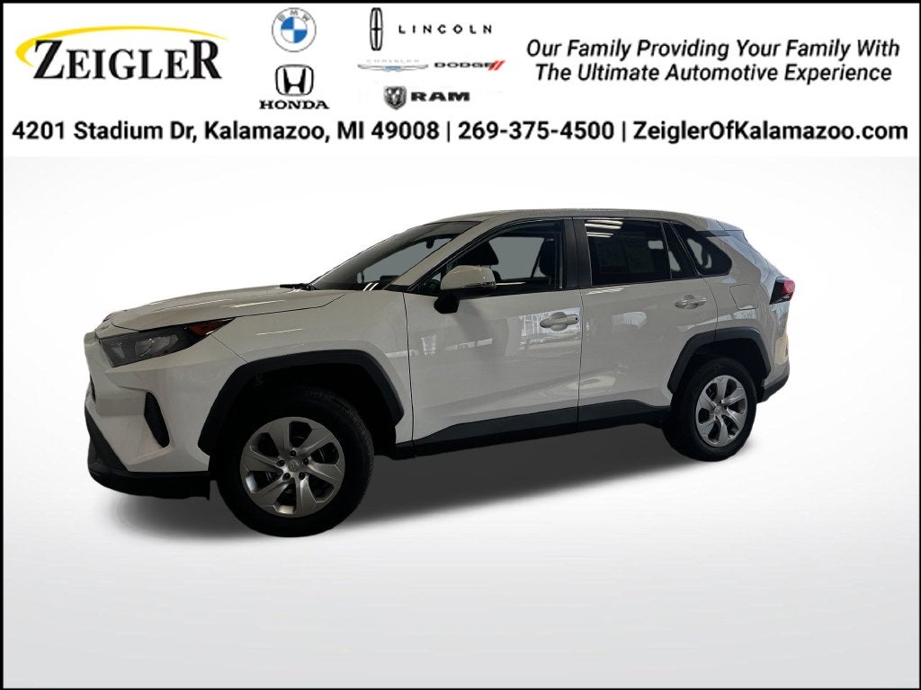 2022 Toyota RAV4 LE