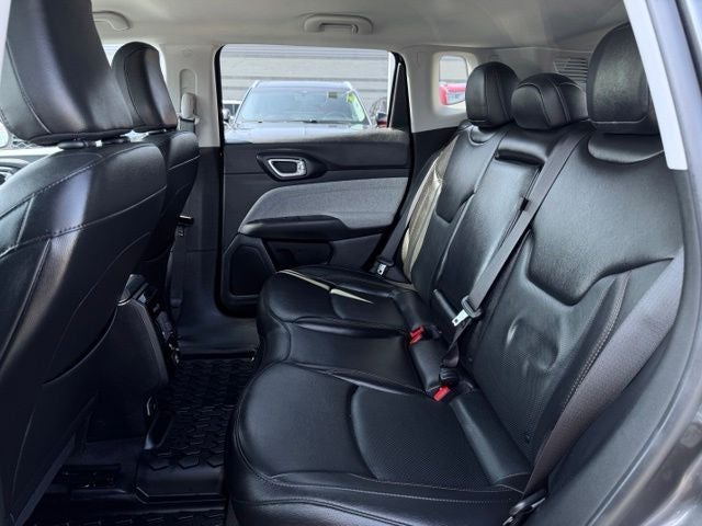 2022 Jeep Compass Latitude Lux 4x4