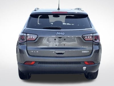 2022 Jeep Compass Latitude Lux 4x4