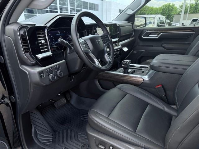 2025 Chevrolet Silverado 1500 4WD Crew Cab Short Bed LT Trail Boss
