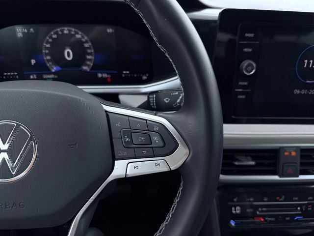 2025 Volkswagen Taos 1.5T SE