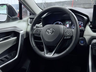 2022 Toyota RAV4 Hybrid XLE