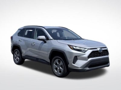 2022 Toyota RAV4 Hybrid XLE
