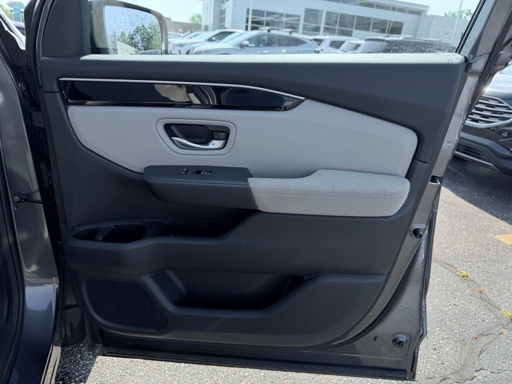 2023 Honda Pilot AWD LX