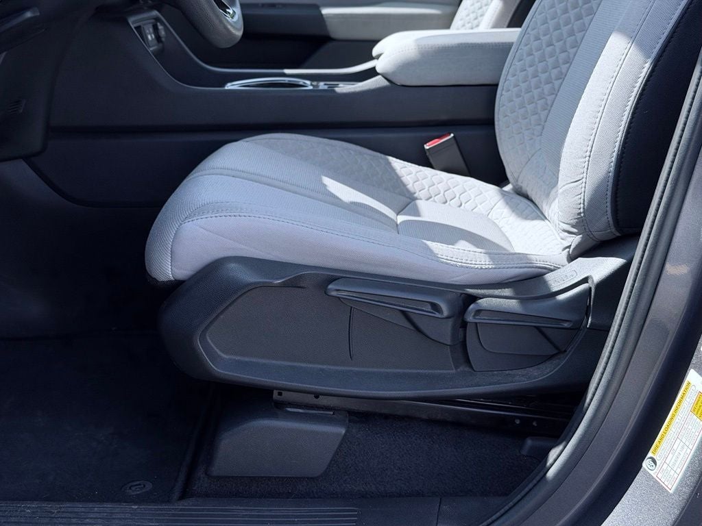 2023 Honda Pilot AWD LX