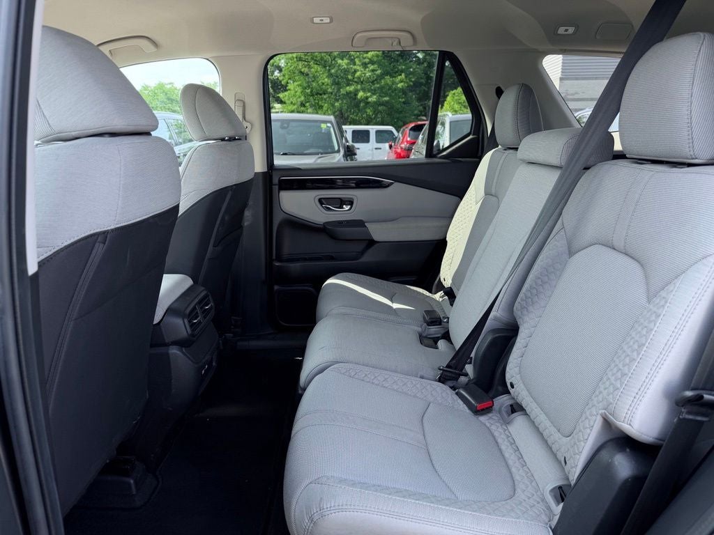2023 Honda Pilot AWD LX