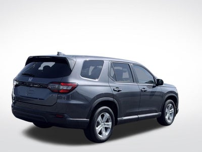 2023 Honda Pilot AWD LX