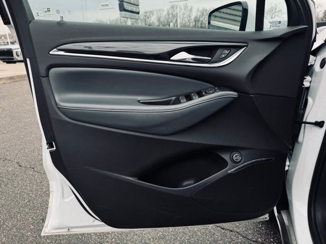 2023 Buick Enclave Essence AWD