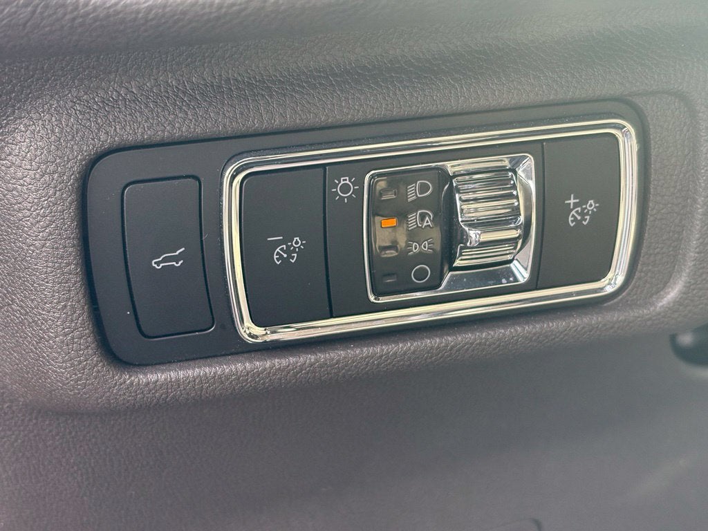 2023 Lincoln Corsair Standard CERTIFIED